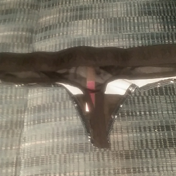 ⬇️$48 Victoria's secret Black thong - Picture 2 of 5